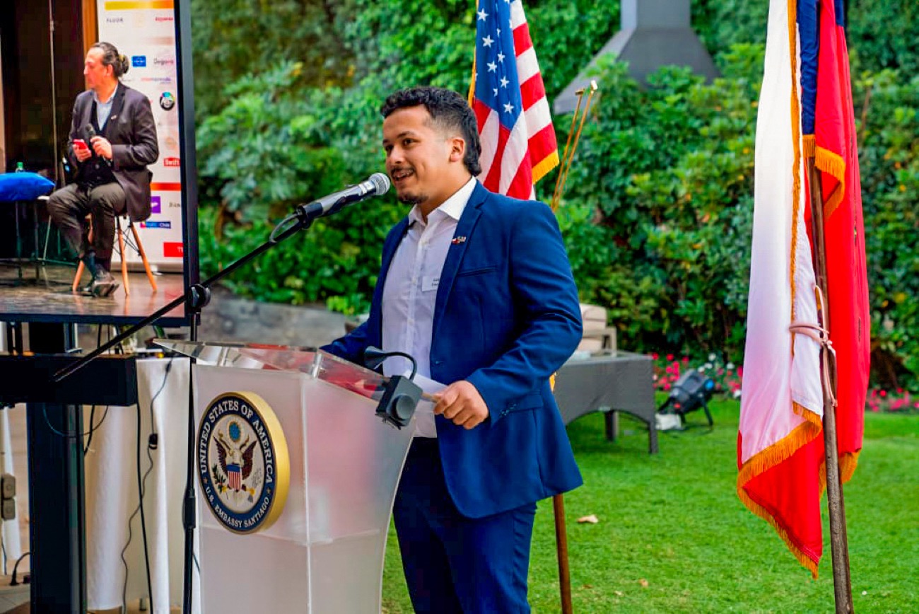 Gabriel Troncoso en la Embajada de Estados Unidos en Chile